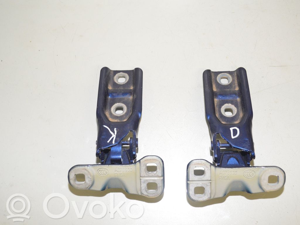BMW 2 F45 Tailgate/trunk/boot hinge 