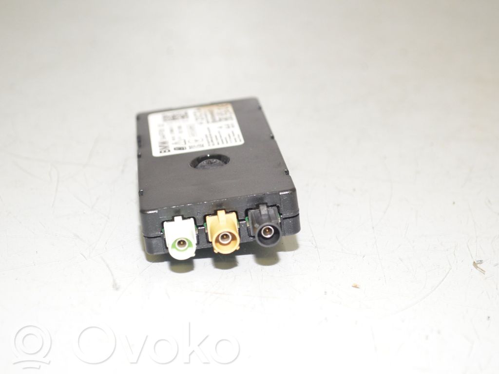 BMW X1 U11 Antenos stiprintuvas 