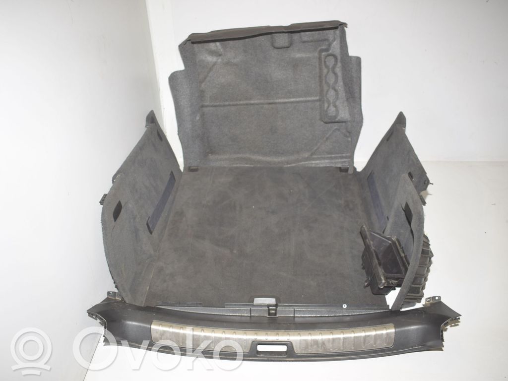Other trunk/boot trim element   9000577,8372045,6981048,51476981041,51476981042,51476981048,51476981050,51476981051,51476981052,51476981061,51477253825,51477253826,51477253911,51477253912,51477314733,51479130691,51479130811,51479130812,51479135295,51479135303,51479135304,51479168536,51747253828,6981004,6981041,6981042,6981043,6981044,6981050,6981051,6981052,6981053,6981054,6981061,7253825,7253826,7253828,7253911,7253912,7314733,9130691,9130811,9130812,9135295,9135303,9135304,9168536