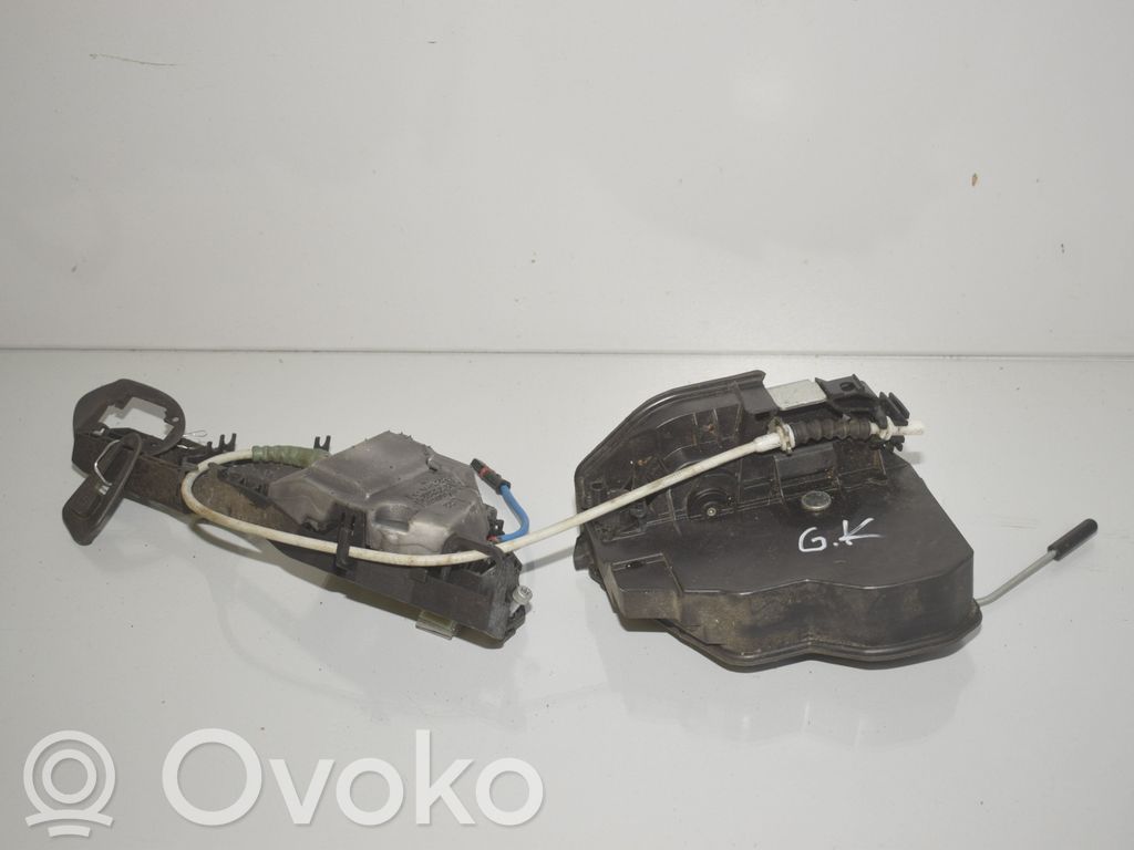 BMW 3 F30 F35 F31 Galinių durų spyna 