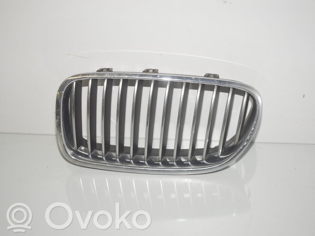 BMW 5 F10 F11 Front bumper upper radiator grill 