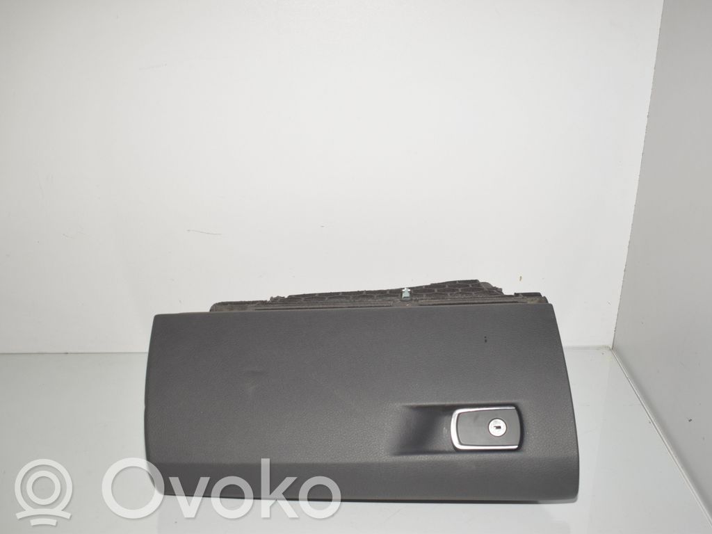 BMW 3 F30 F35 F31 Daiktadėžė 