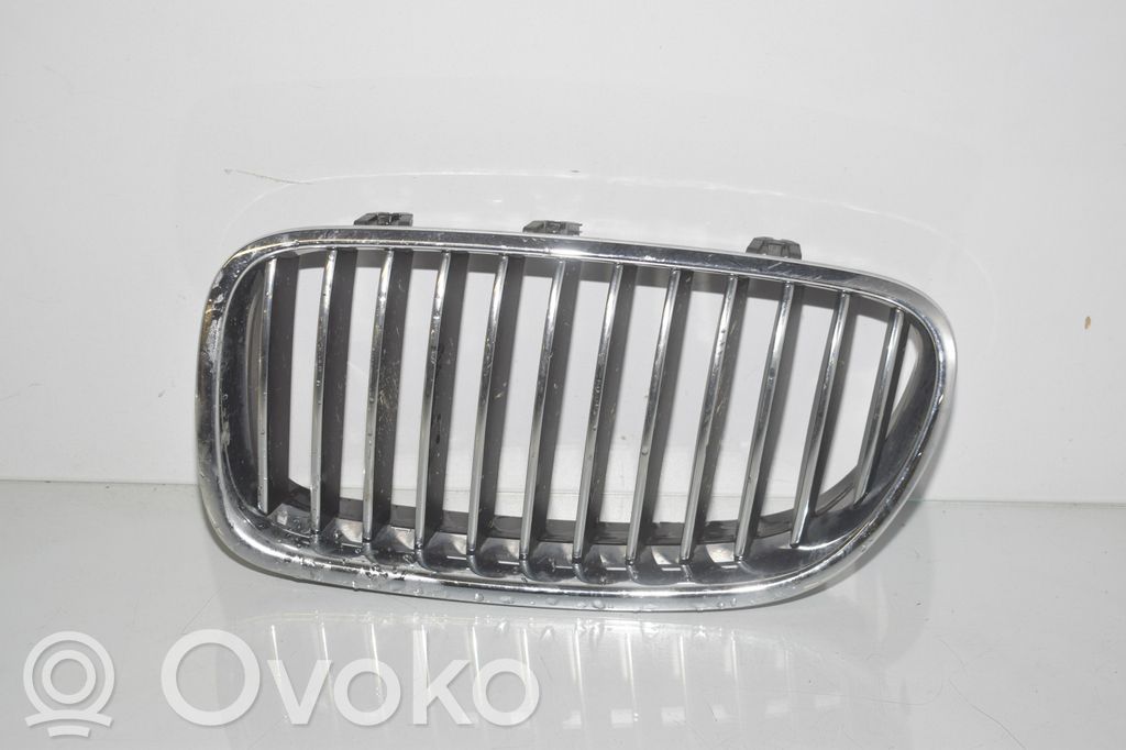BMW 5 F10 F11 Front bumper upper radiator grill 