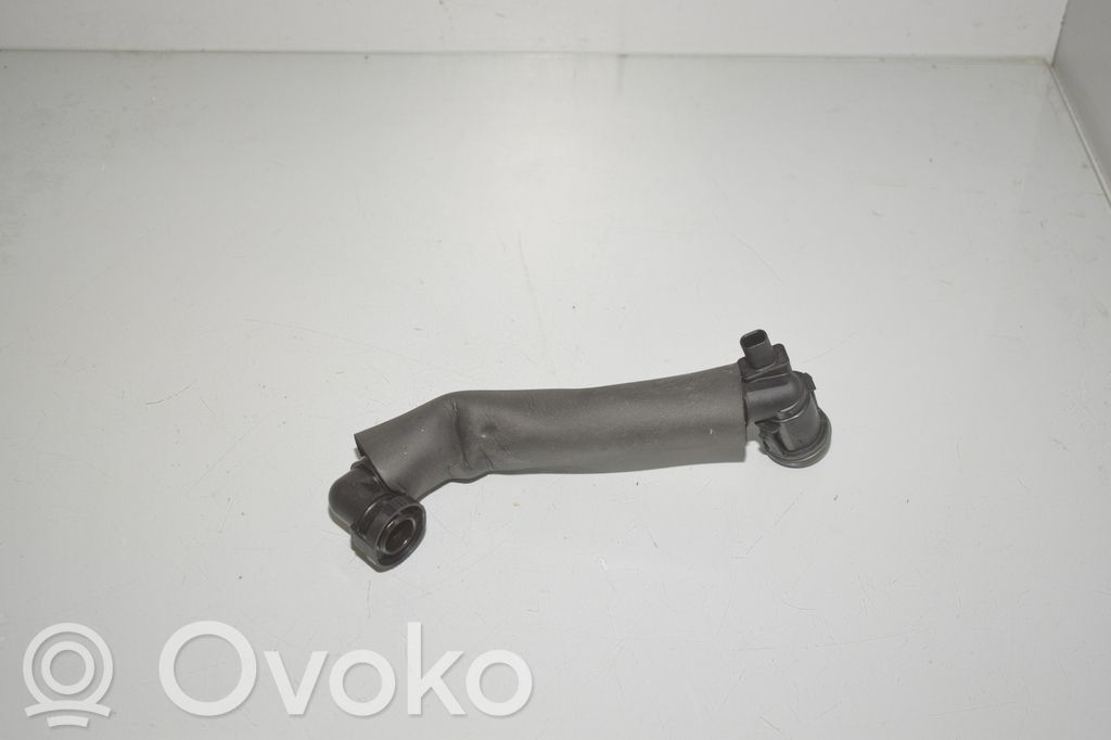 BMW 1 F40 Przewód / Odma odpowietrzenia 