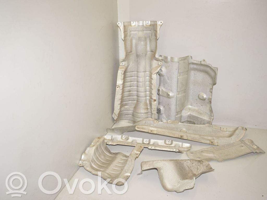BMW 3 G20 G21 Scut termic motor 