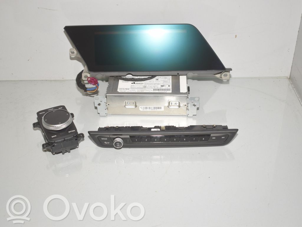 BMW 1 F40 Radio/CD/DVD/GPS head unit 