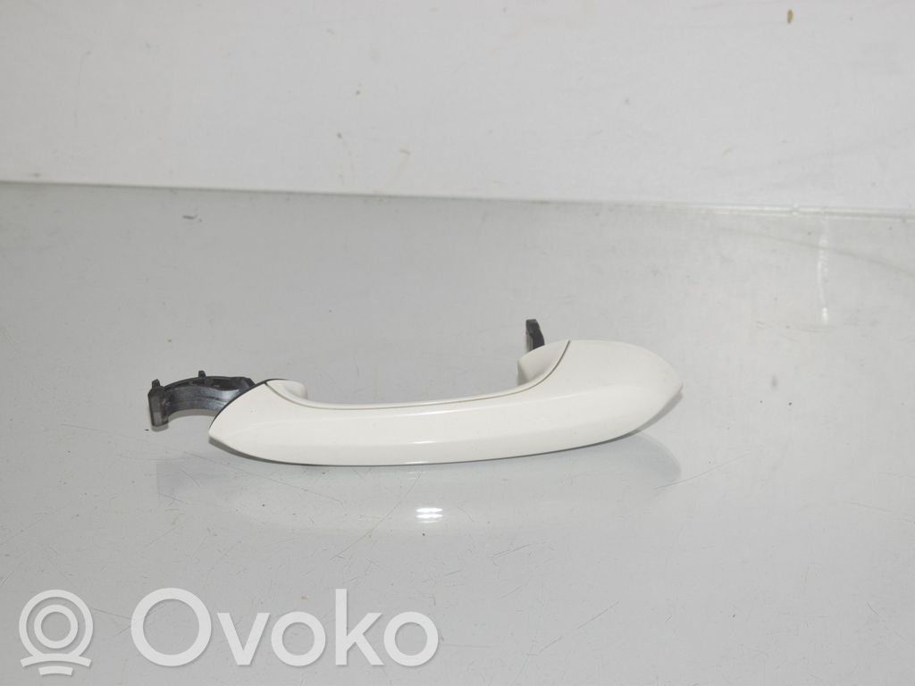 BMW 1 F40 Manecilla externa puerta trasera 
