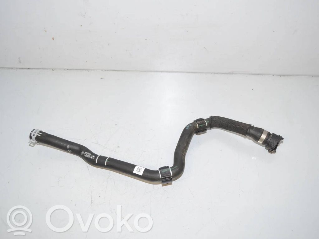 BMW i4 Engine coolant pipe/hose 