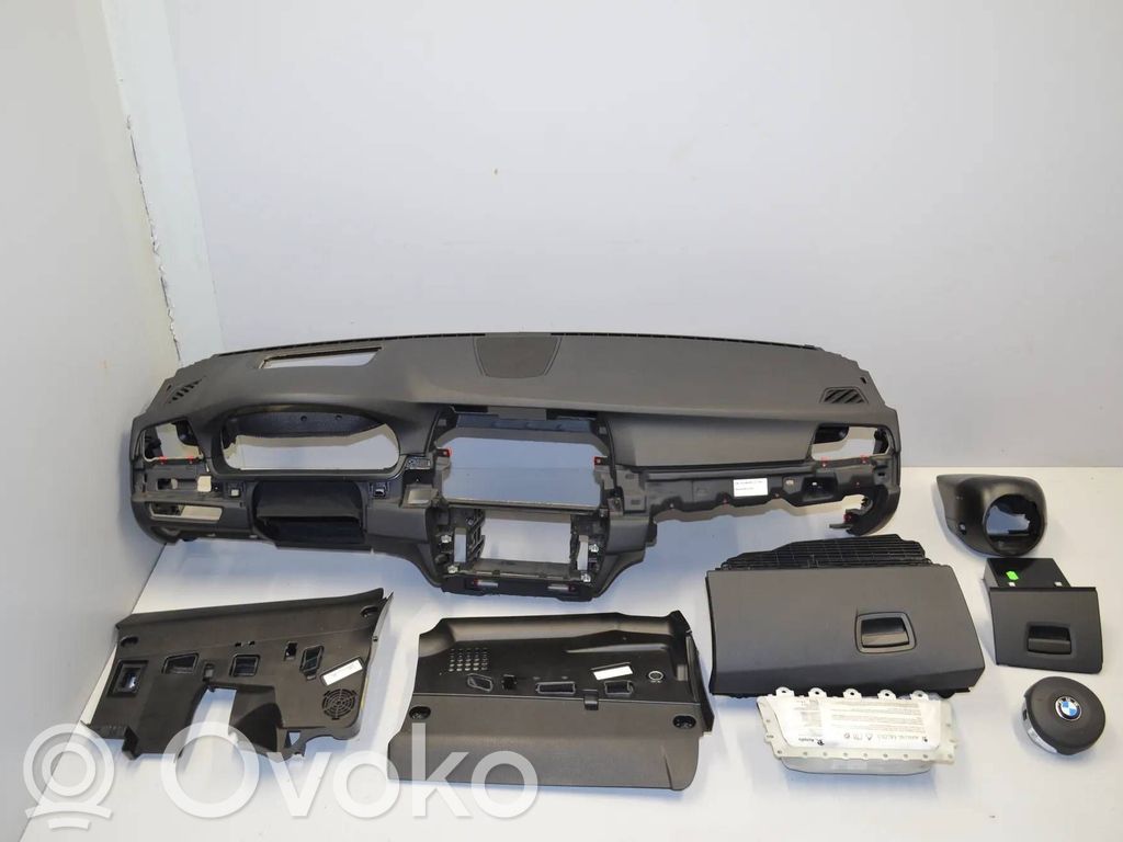 BMW 5 F10 F11 Dashboard 