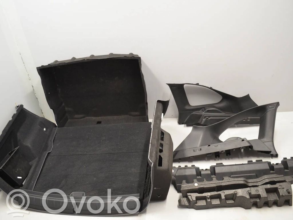 BMW X1 F48 F49 Inne elementy wykończenia bagażnika 