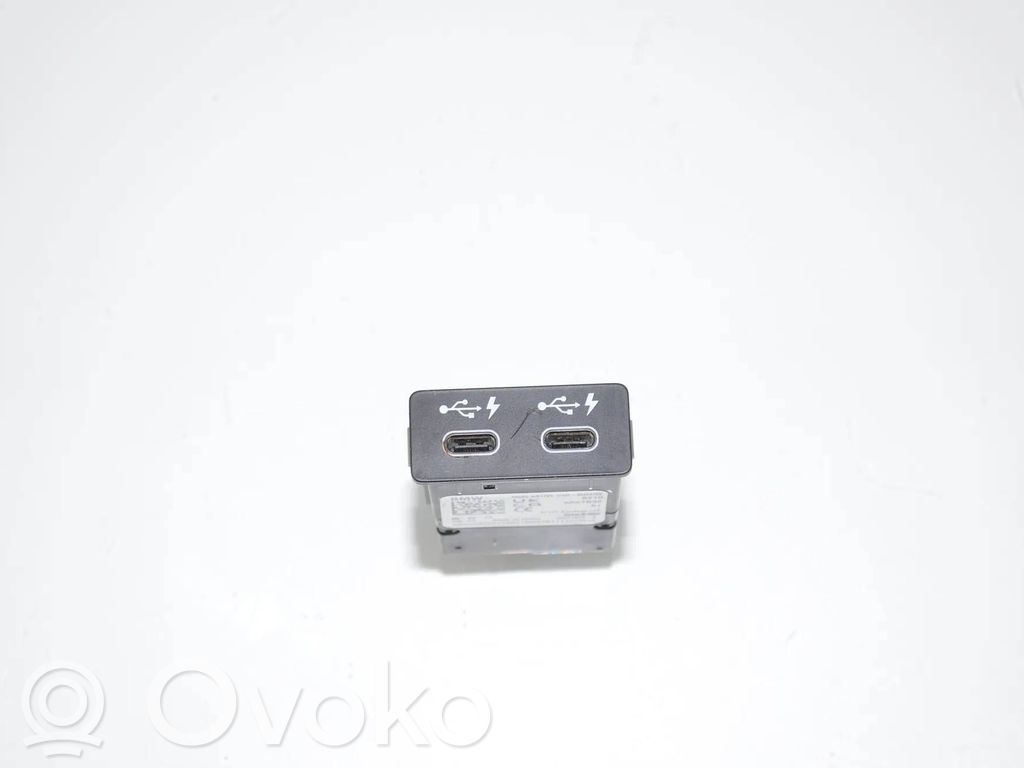 BMW iX1 USB socket connector 
