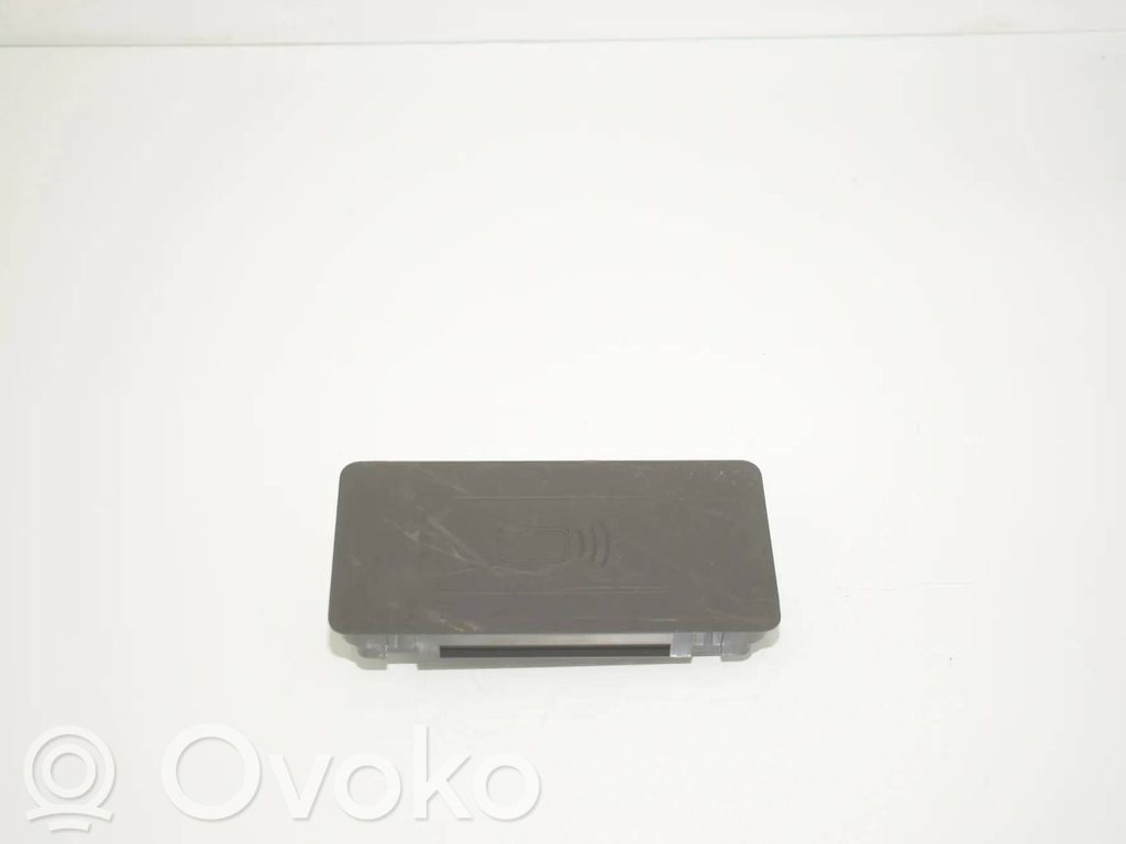 BMW 2 G42 Wireless charging module 
