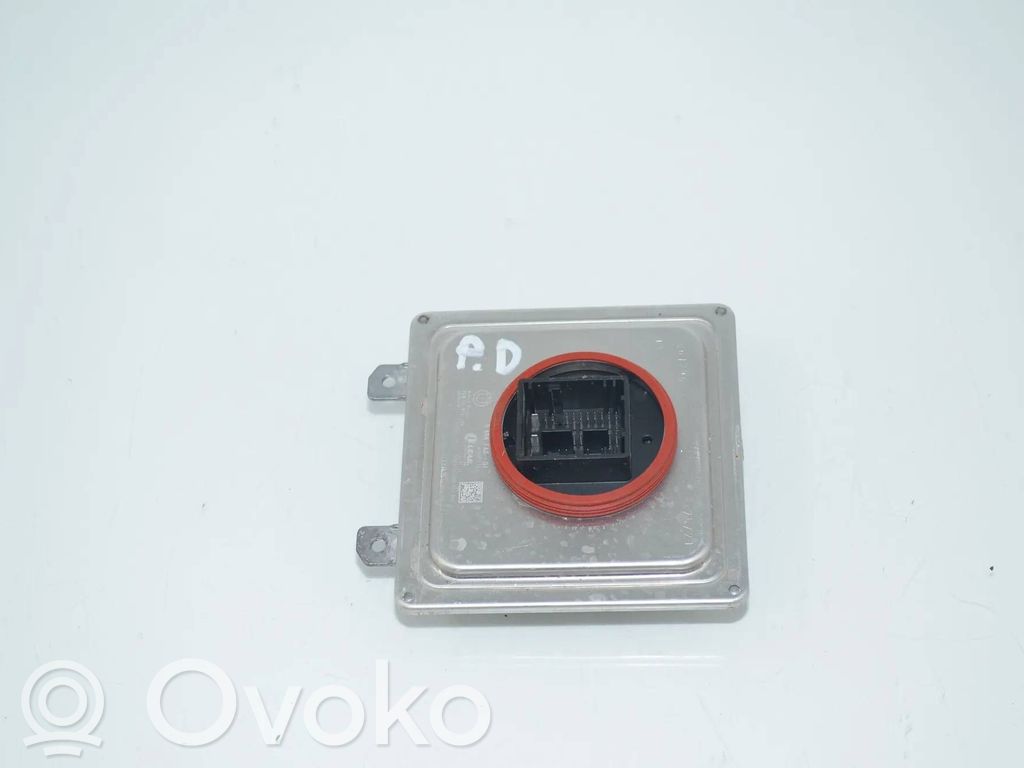 BMW 2 G42 Módulo de control de balasto LED 