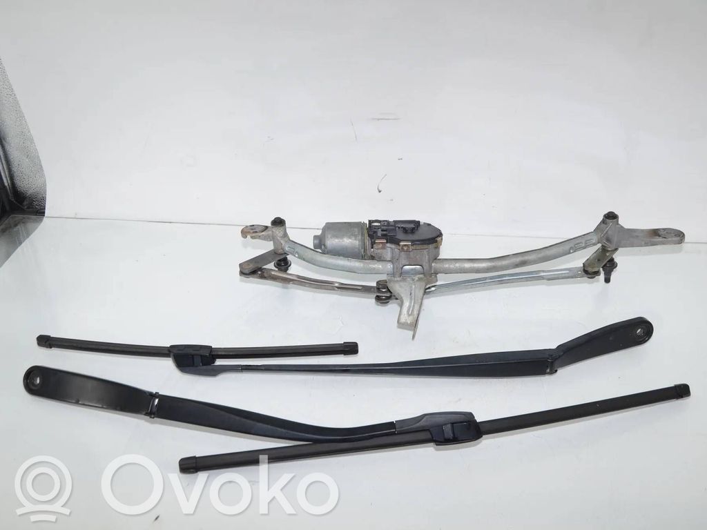 BMW 5 F10 F11 Tiranti e motorino del tergicristallo anteriore 