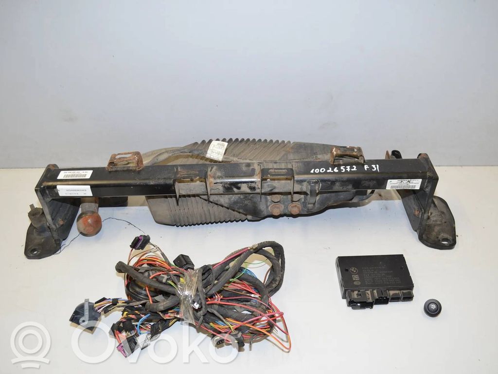 BMW 3 F30 F35 F31 Hak holowniczy / Komplet 