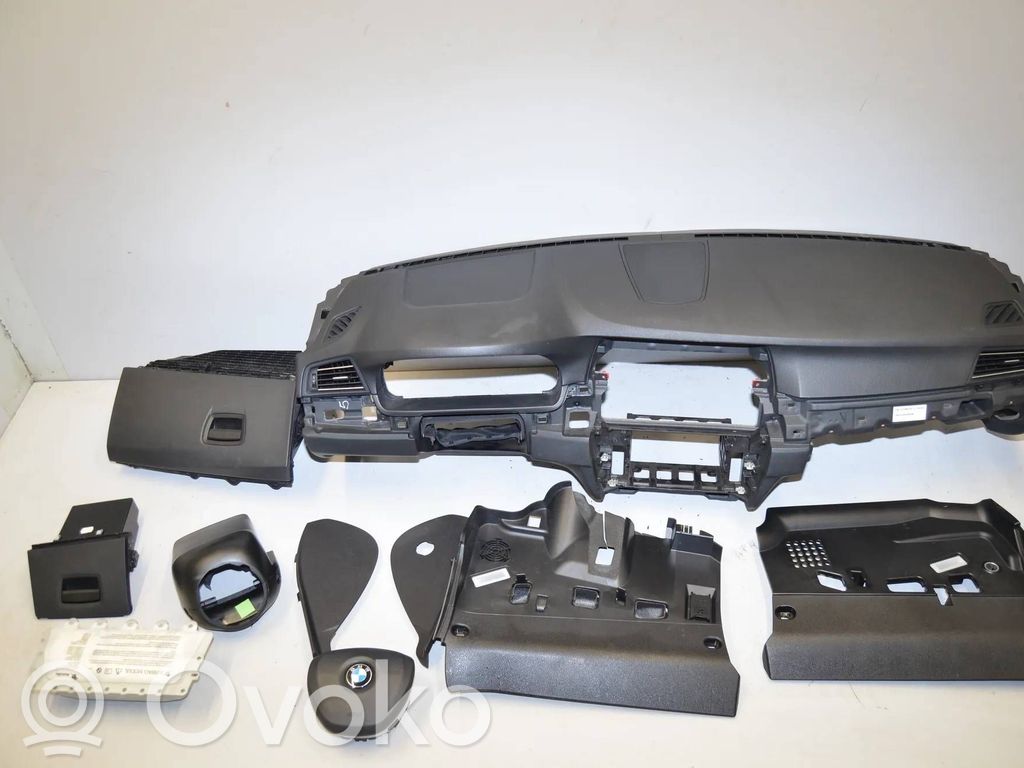 BMW 5 F10 F11 Dashboard 