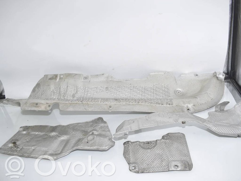 BMW 5 GT F07 Scut termic motor 