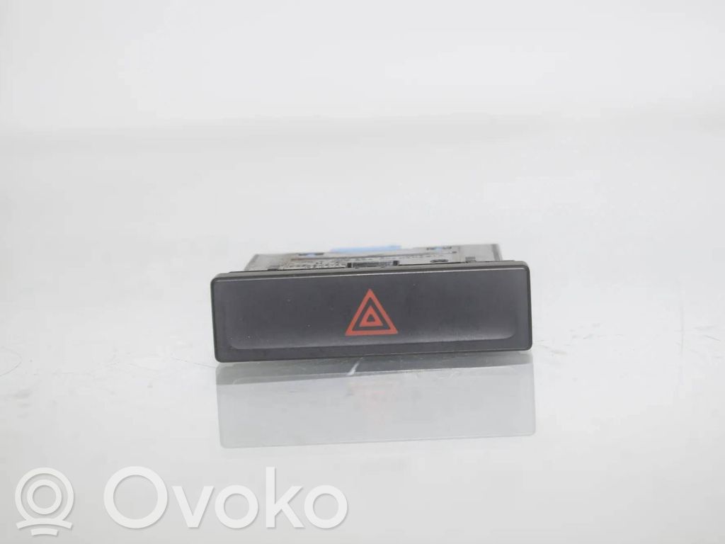 Przycisk świateł awaryjnych   700953509A,7C0953509A
