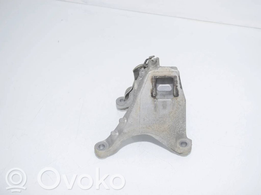BMW 3 G20 G21 Engine mounting bracket 