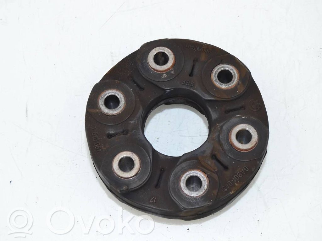 BMW 5 G30 G31 G38 Junta/acoplamiento del eje propulsor trasero 