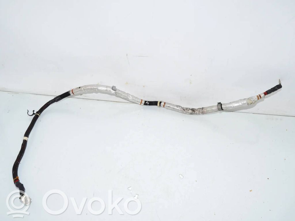 BMW 7 G11 G12 Pluskaapeli (akku) 