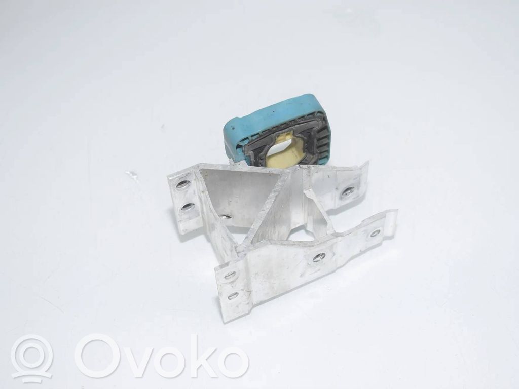 BMW 5 G30 G31 G38 Staffa del pannello di supporto del radiatore 