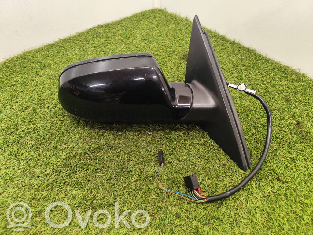 Audi A4 S4 B8 8K Front door electric wing mirror 