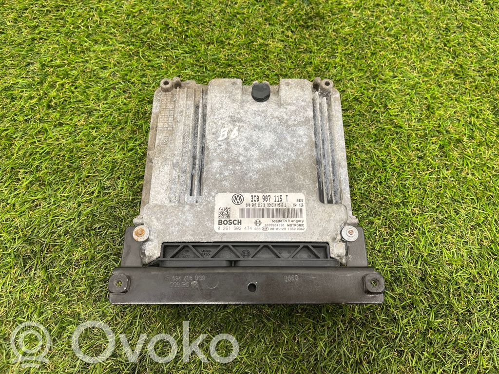 Volkswagen PASSAT B6 Engine control unit/module 