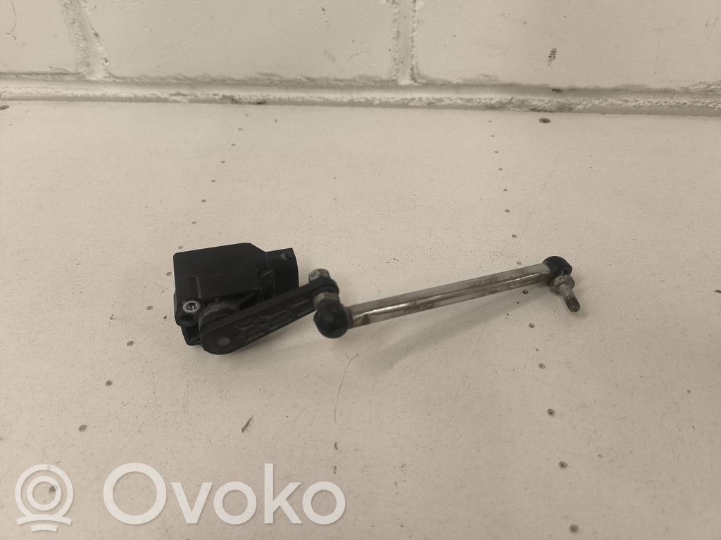 Headlight/headlamp level sensor   6778809