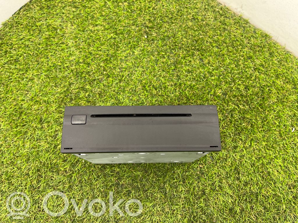 Mercedes-Benz E W211 GPS navigation control unit/module 