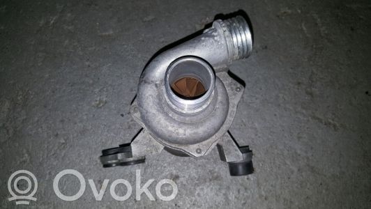 BMW 1 E81 E87 Water pump 