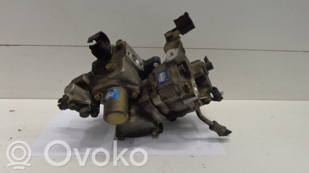 Mitsubishi Space Wagon Pompa paliwa w zbiorniku 