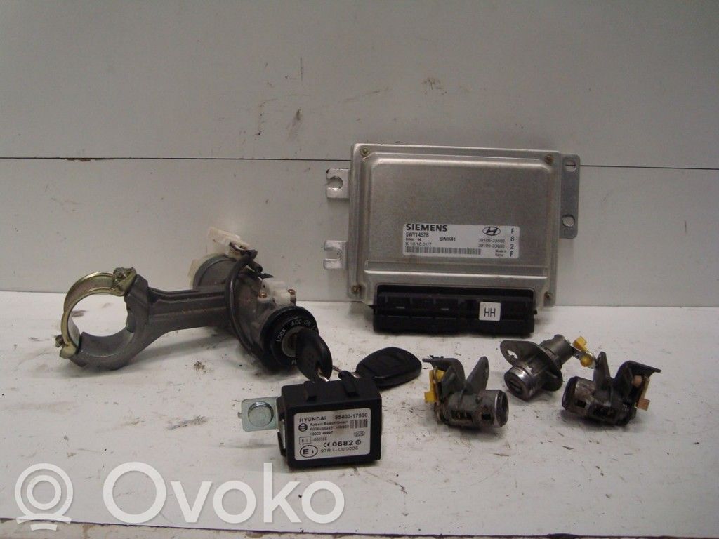 Hyundai Matrix Lock set 