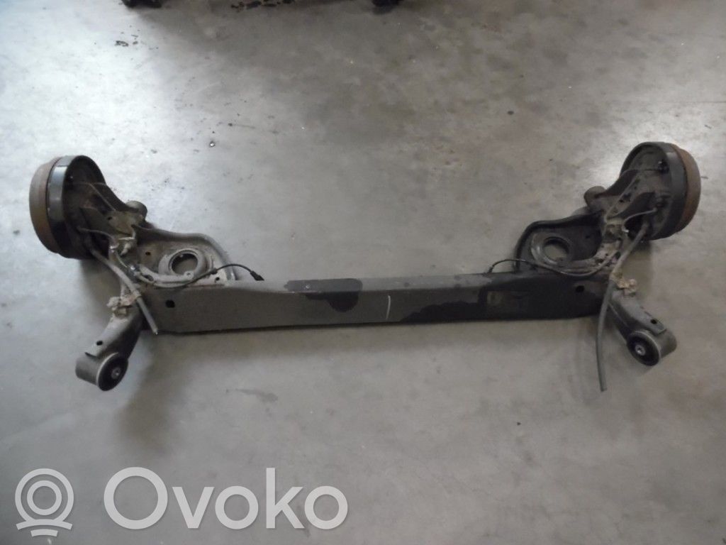 Nissan Note (E12) Galinis tiltas 