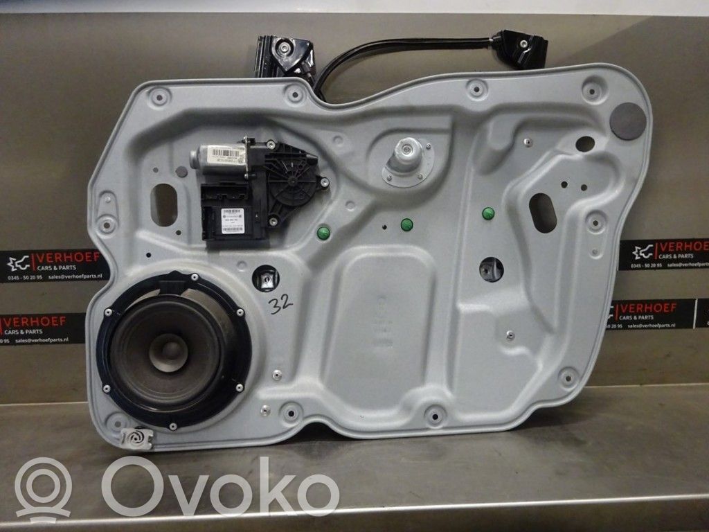 Volkswagen Caddy Manualny podnośnik szyby drzwi przednich 