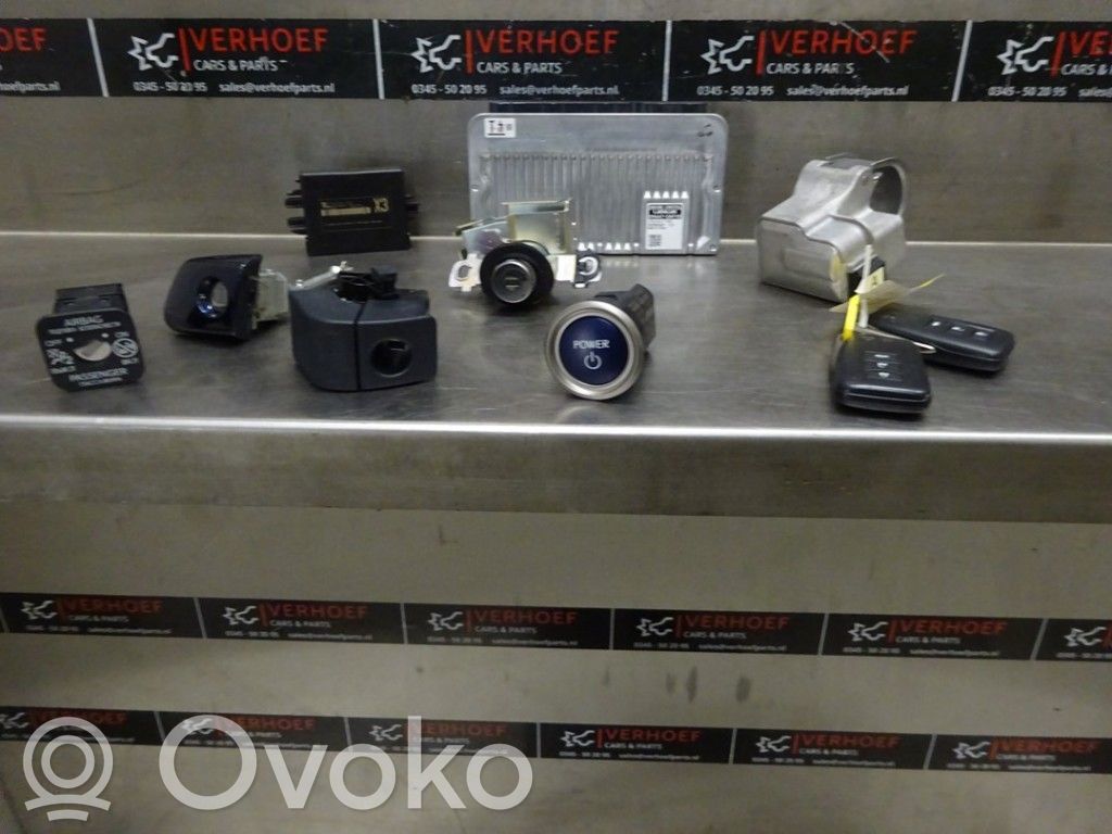 Lexus IS III XE30 Lock set 