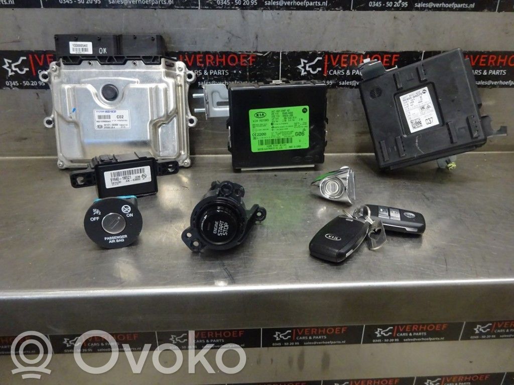 Lukko setti   3910704302,95400G6370,3910704302,919401M521,93500G6000,95400G6370,95480