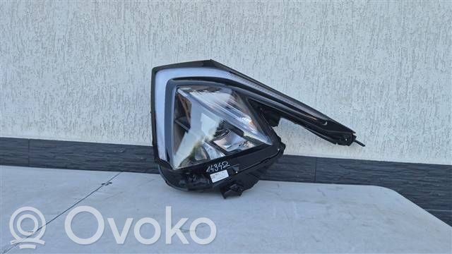 KIA Sportage Lampa przednia 