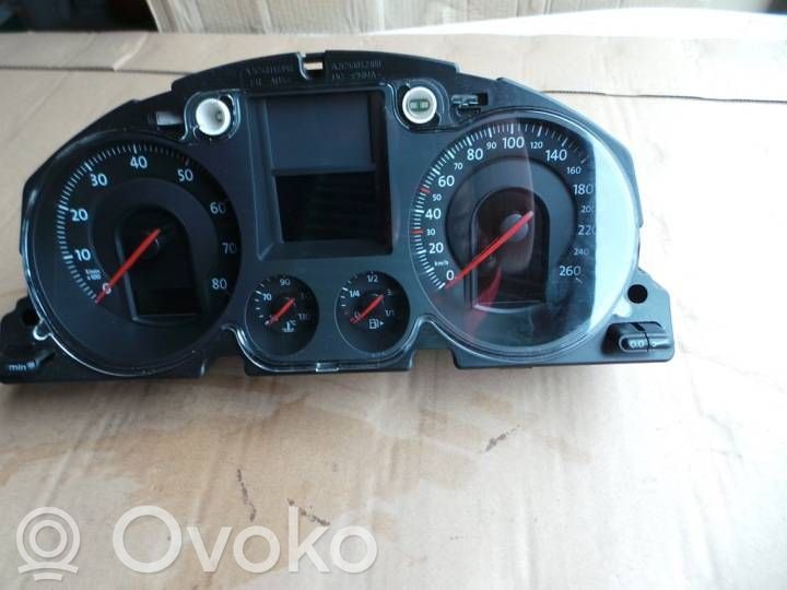 Volkswagen PASSAT B6 Tachimetro (quadro strumenti) 
