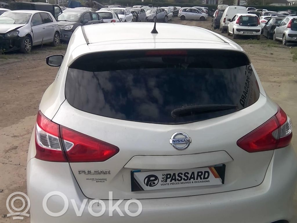Nissan Pulsar Puerta del maletero/compartimento de carga 