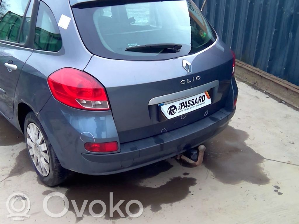 Renault Clio III Parachoques 