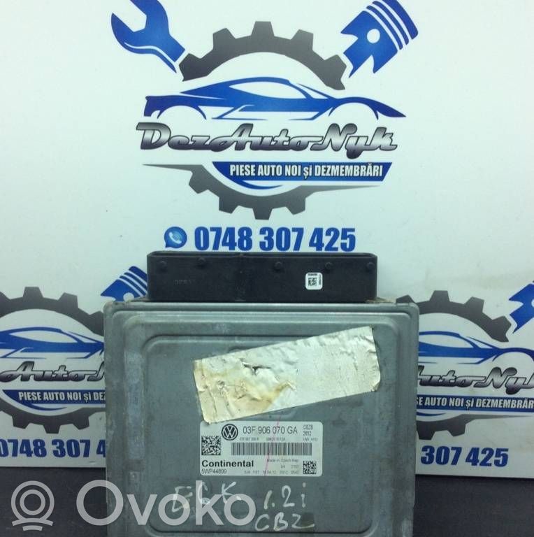 Volkswagen Golf VI Engine control unit/module 