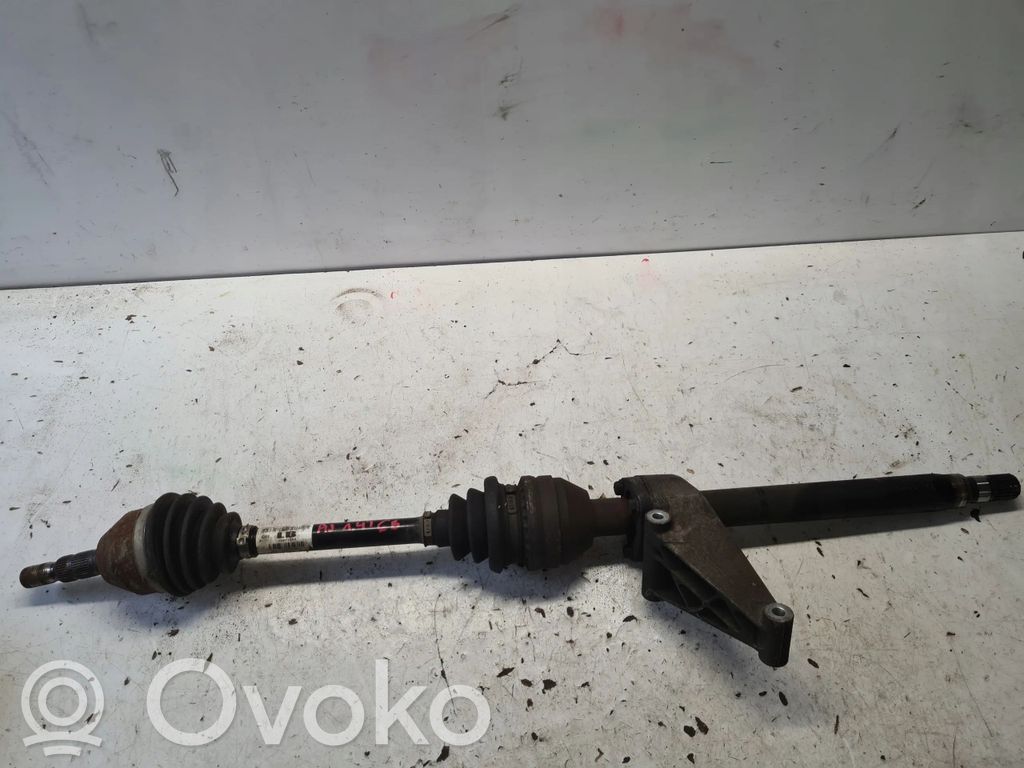 Opel Astra J Półoś przednia 