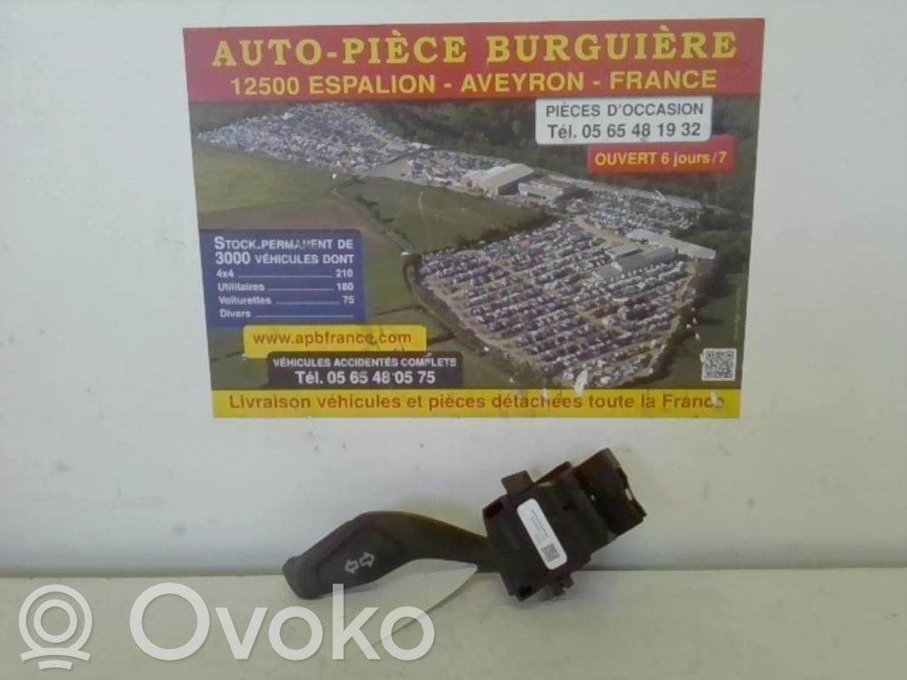 Ford Focus Leva indicatori 