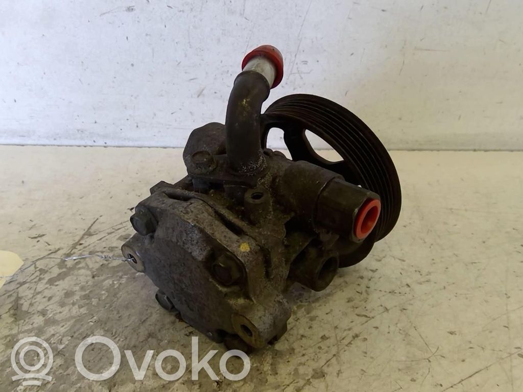 Ohjaustehostimen pumppu   05151017AD