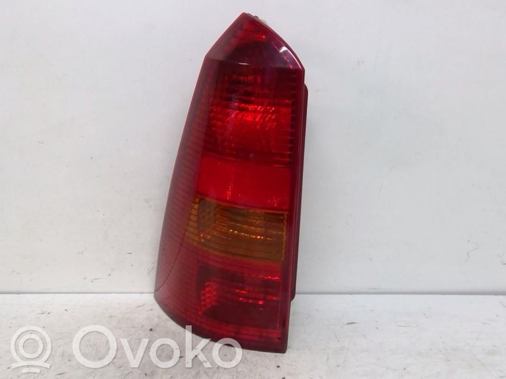 Ford Focus Aizmugurējais lukturis virsbūvē 