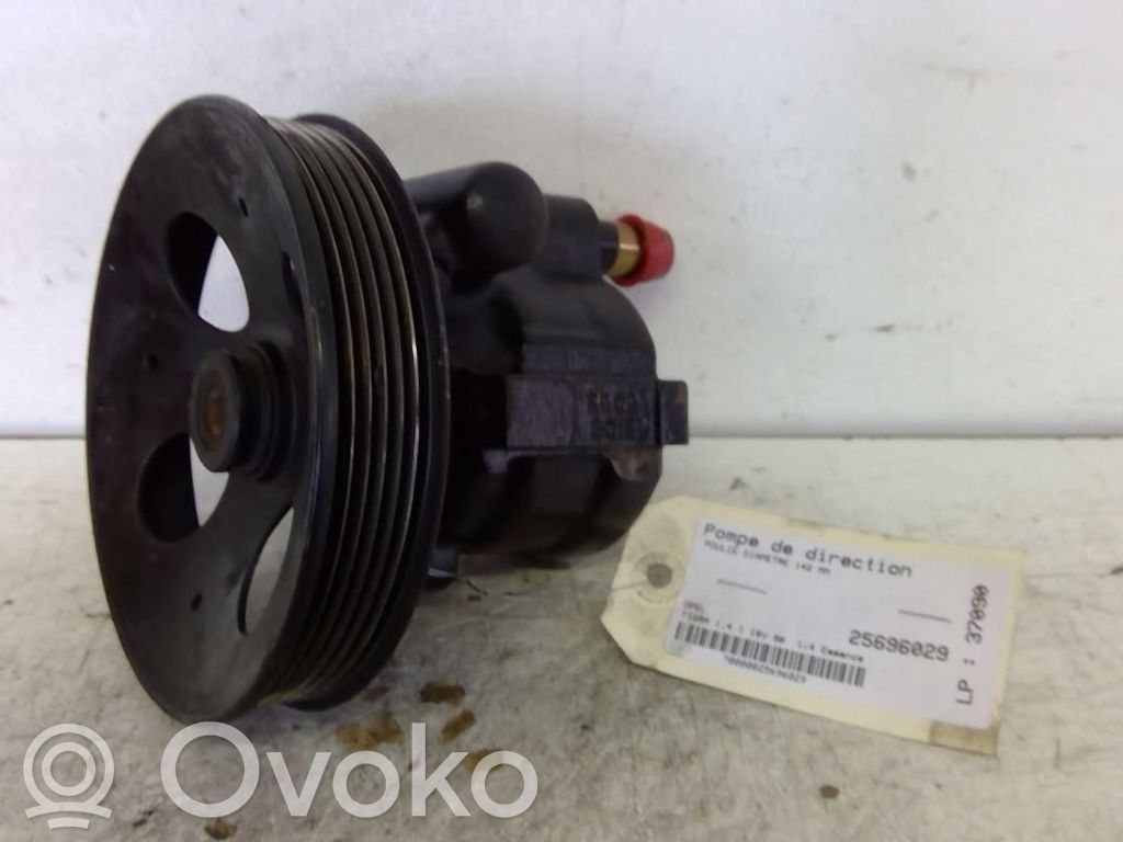 Opel Tigra A Pompe direction assistée 