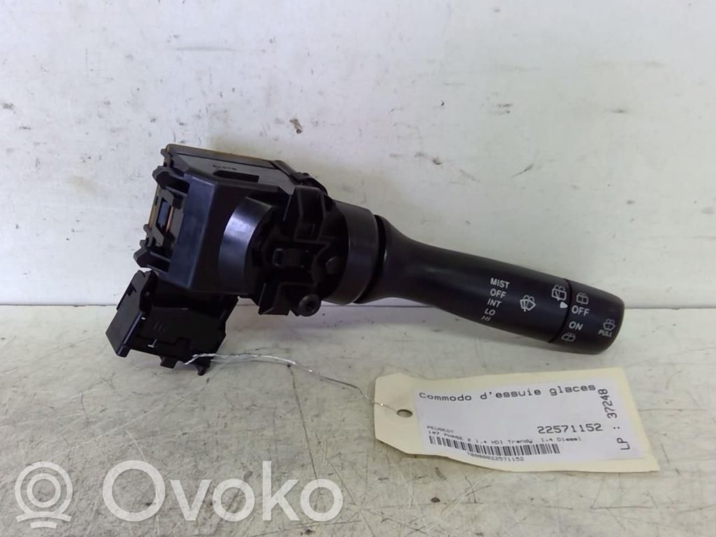 Peugeot 107 Wiper control stalk 
