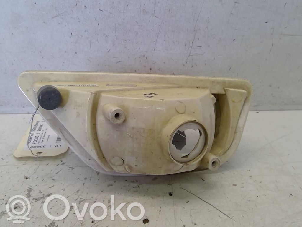 Ford Focus Miglas lukturis priekšā 