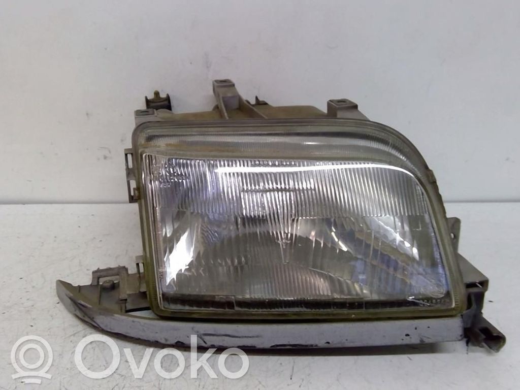 Renault Clio I Headlight/headlamp 